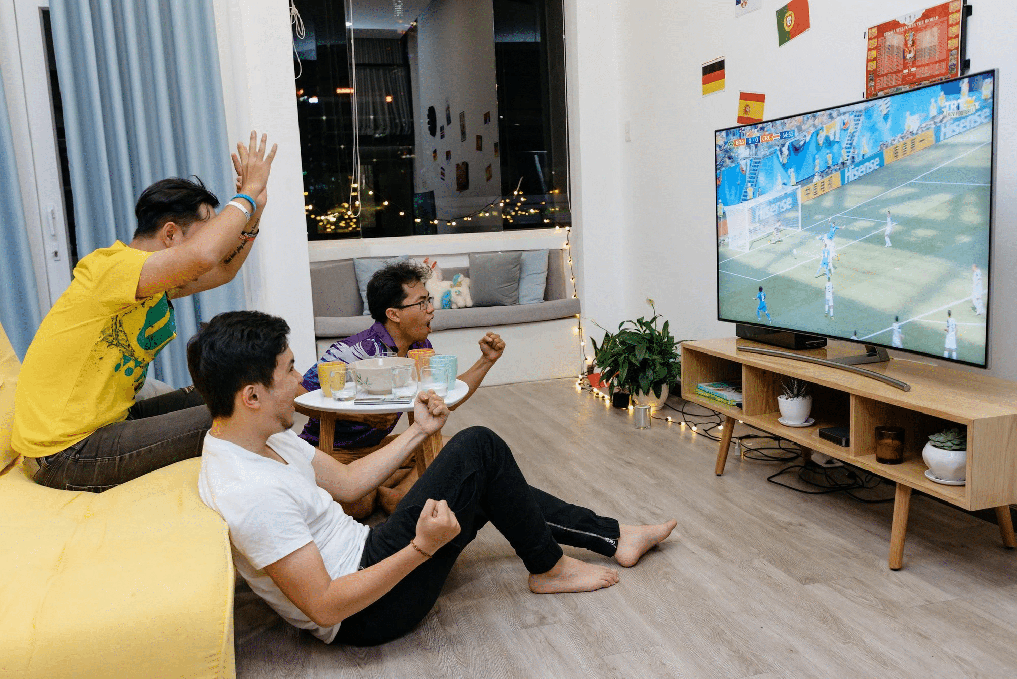 Cháy hết mình cùng bóng đá tại 90phut TV